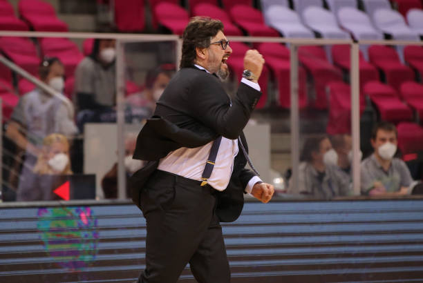 他不仅仅是 他不仅仅是