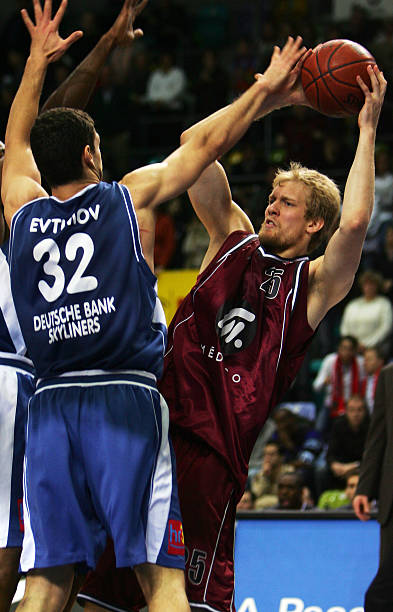 接连的伤病 接连的伤病